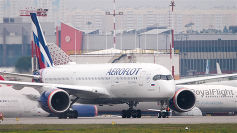 Airbus A350 of Aeroflot, front view 7153265 Stock Video at Vecteezy