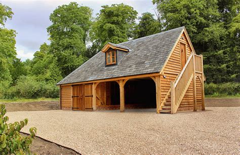 Three Bay Oak Garage Barn Building With Guest Accommodation In The Room