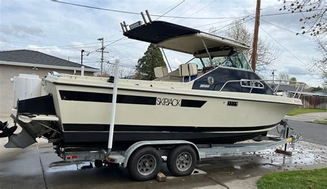 Northern California - 1980 25' Skipjack Sportcruiser | Bloodydecks