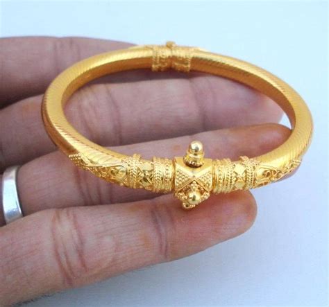 Vintage Antique Solid 22 Carat Gold Bracelet Bangle Rajasthan India Bb