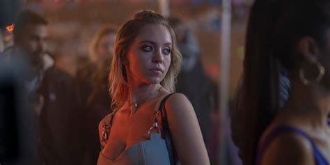 Sydney Sweeney Odnosi Si Do Krytyki Zdj Cia Z Urodzin Jej Mamy