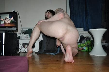 Good White Ass Bitch Taking Pics XHamster