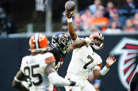 Late Interception Seals Falcons 23 20 Win Over Browns News Herald