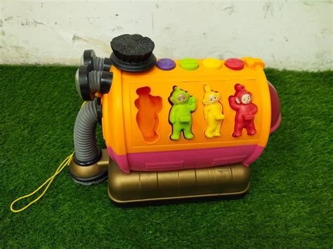 Teletubbies "Pull And Play Giant Noo-Noo" Toy, Hobbies & Toys, Toys ...