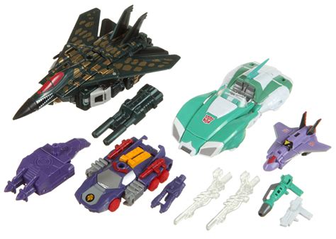 Wreckers (Wreckage) Fractyl with Scorponok and Lifeline with ...