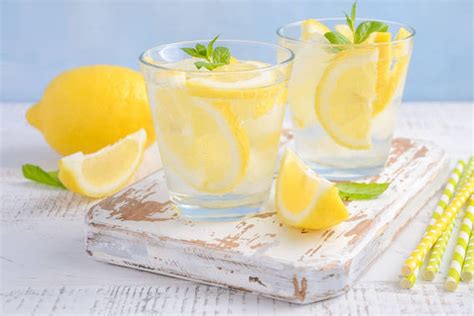 Sederet Manfaat Dan Efek Samping Minum Air Lemon Rutin Setiap Pagi