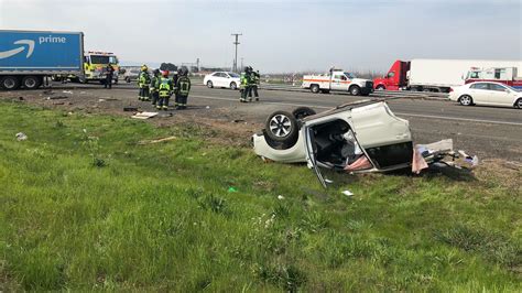 Injuries Reported After Semi Crashes Through Center Divide On I 80 Near Dixon