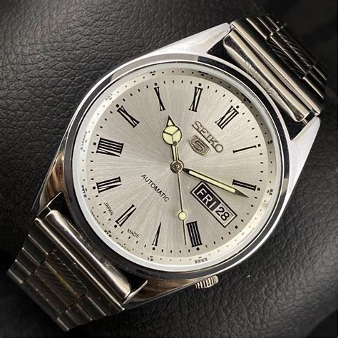 Vintage Seiko 5 Automatic 17 Jewels Cal 6309a Day Date Mens Wrist