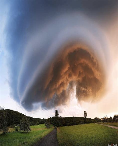 Super cell cloud that developed in Germany : r/CLOUDS