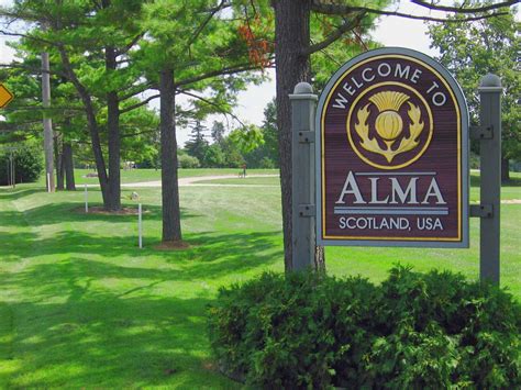 Alma Michigan - 10 Alluring Things to Do in Scottish Country