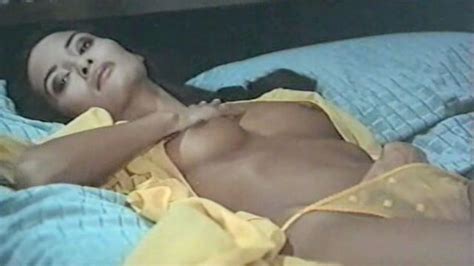 Laura Gemser Nuda ~30 Anni In Malizia Erotica