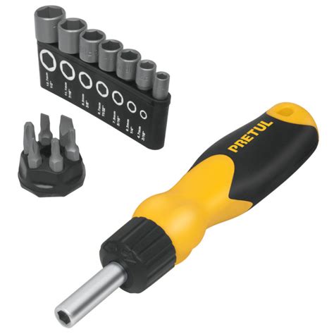 Ratcheting screwdriver set