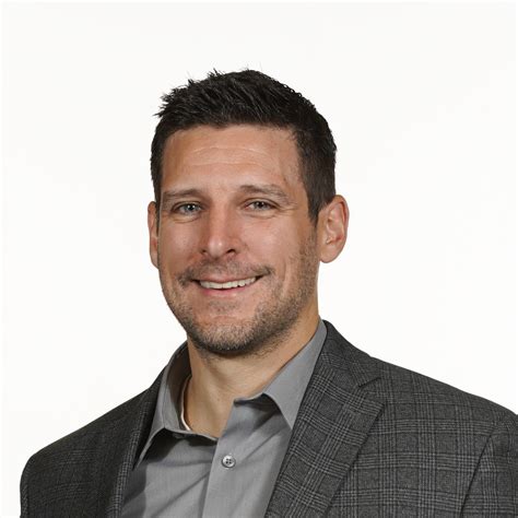 Travelers complain about the soaring passport photo price at local pharmacies 1