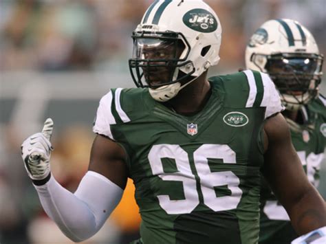 packers   move signing defensive  muhammad wilkerson
