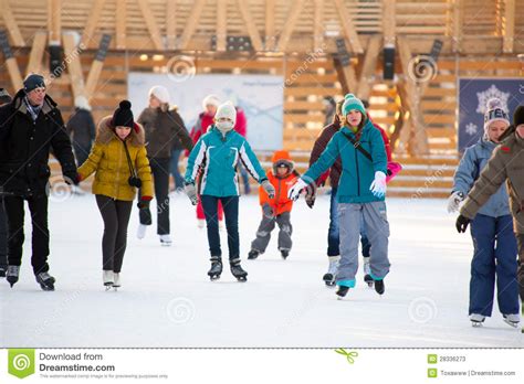 Pista De Patinaje En El Parque De Gorki Foto De Archivo Editorial