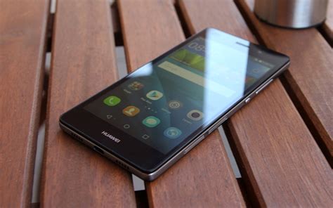 Huawei P Lite Review