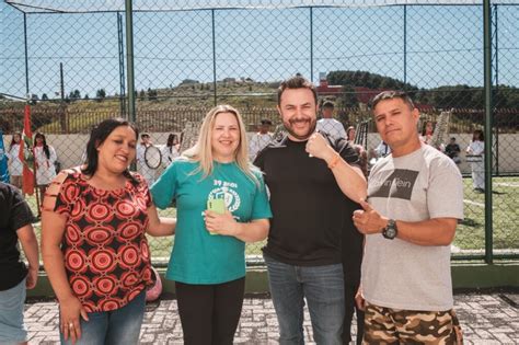 Gol De Placa Para Lages Deputado Marcius Machado Inaugura Quadra Na