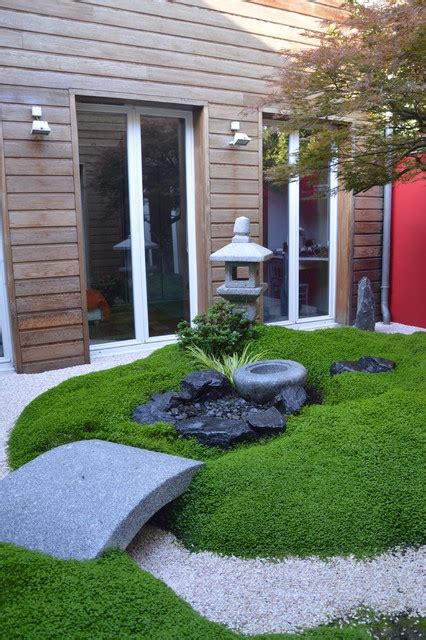 Petit Jardin Japonais Dans Un Patio Asiatique Jardin Paris Par