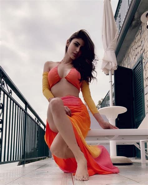 Mouni Roy Rcrossedlegs