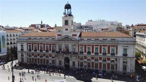 Tres Curiosidades Sobre El Reloj De La Puerta Del Sol Mirador Madrid