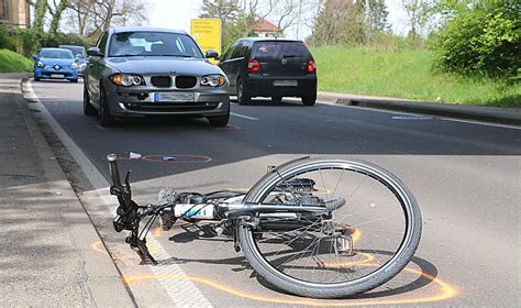 Pedelec Fahrerin Bei Lienzingen Von Auto Erfasst