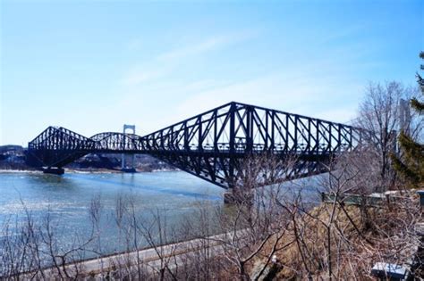 The Government of Canada Confirms Québec Bridge Acquisition - Railway ...