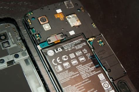 LG Nexus 4 Battery Easily Replaced