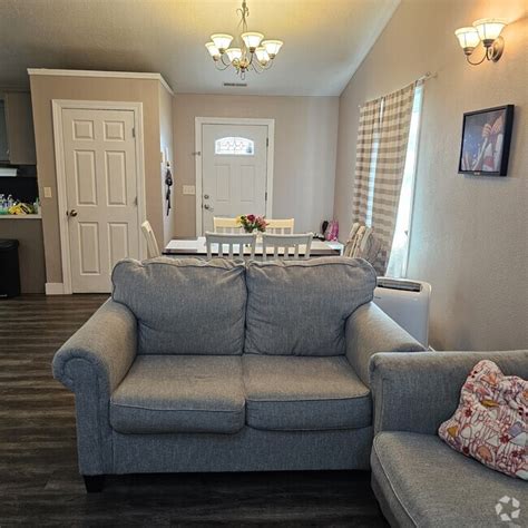 Arts District Apartments For Rent With High Ceilings Orem Ut 1 Rentals