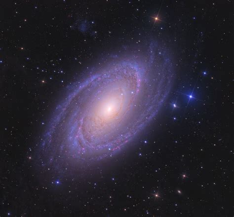 Astronomia La Brillante Galassia A Spirale M81 Astronomitaly