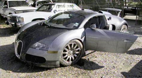 Bugatti Veyron Lagoon Crash Aftermath Gallery Photos 1 Of 19