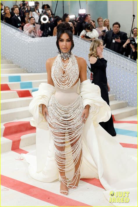 Kim Kardashian Kylie Kendall Jenner Hit The Met Gala Carpet