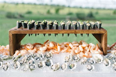 20 Raw Bars Perfect For Your Summer Wedding