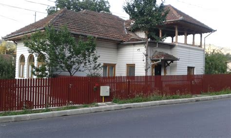 Casa De Vanzare In Comanesti Str Ciobanus Comanesti Olx Ro