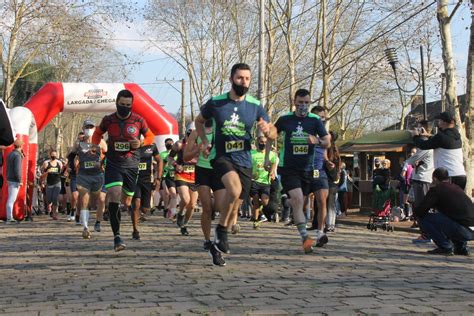 Corrida de trilha em meio à natureza reúne 260 participantes Região