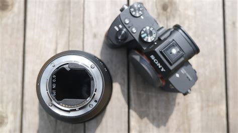 Sony Fe Mm F G Master Lens Announced First Look And Sample