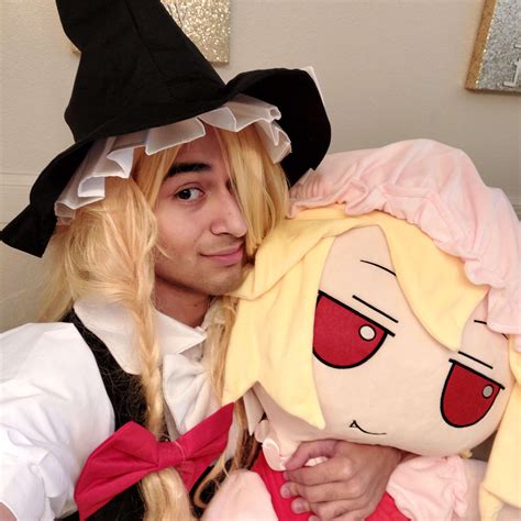 Hugging the gooboo : r/touhou