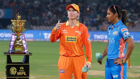 Wpl 2023 Gujarat Giants Vs Mumbai Indians Live Yastika Bhatia Departs