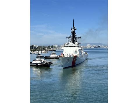 Coast Guard Cutter Sets Sail From Alameda: Photo Of The Day | Alameda ...