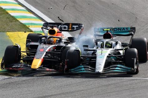 Erklärt Warum Verstappen Für Die Kollision Mit Hamilton Bestraft Wurde