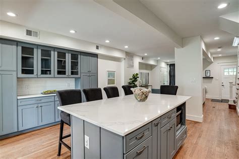 252 Madison St NW — Edward Slavis