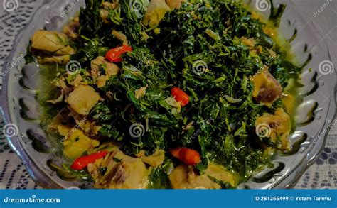 Cassava Leaf Chicken Is Ready To Be Served Stock Image Image Of Served Ready 281265499