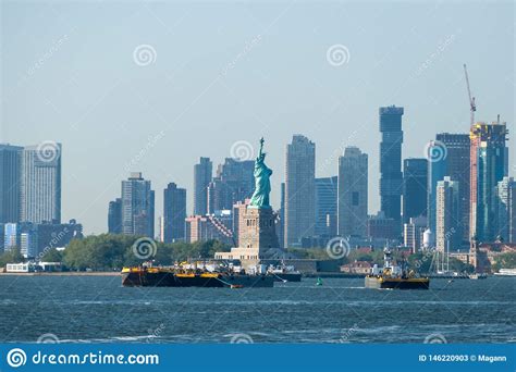 Est Tua De Liberdade Em New York Imagem De Stock Imagem De Cobre