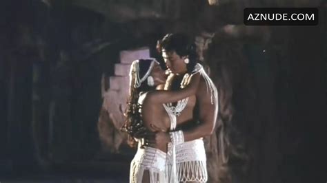 SHANNON MCLEOD Nude AZNude