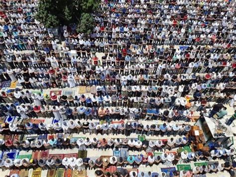 Lebih Ribu Jamaah Shalat Tarawih Di Masjid Al Aqsha Jumat Ketiga