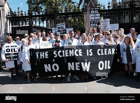 Parliament Square London UK 4th Sept 2023 Campaigners Including TV