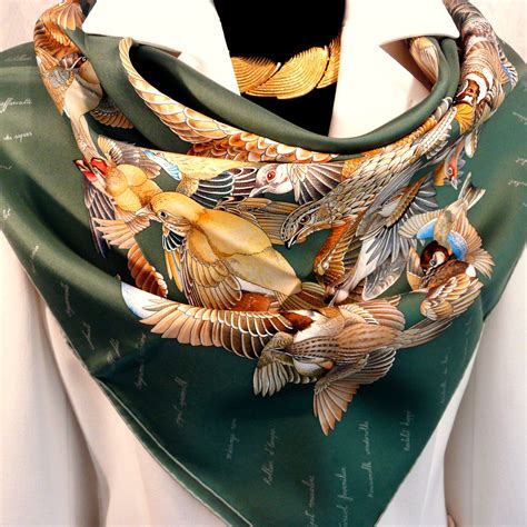 Lintrus Hermes Silk Twill Scarf Hand Rolled Contrasting Hem 36″ X 36