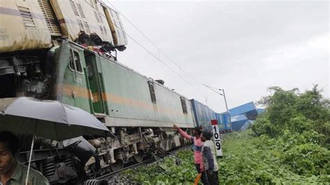 Kanchanjungha Express Train Accident How Does Railways Collision