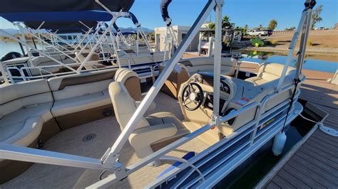 Lake Havasu's best pontoon boat rentals - Nautical Watersports