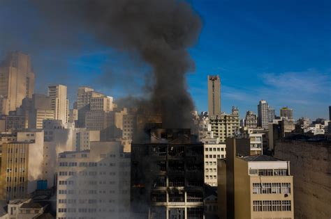 Demoli O De Pr Dio Incendiado No Centro De S O Paulo Come A Neste