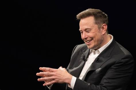 Como Elon Musk se tornou o homem mais rico do mundo D Marília